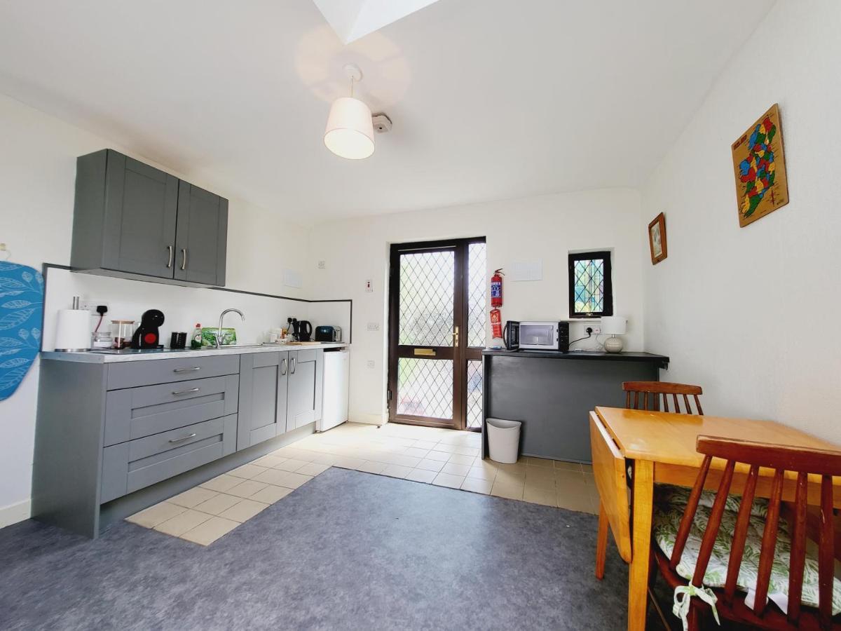 Oak Cottage 3 Km From Rock Of Cashel كاشيل المظهر الخارجي الصورة