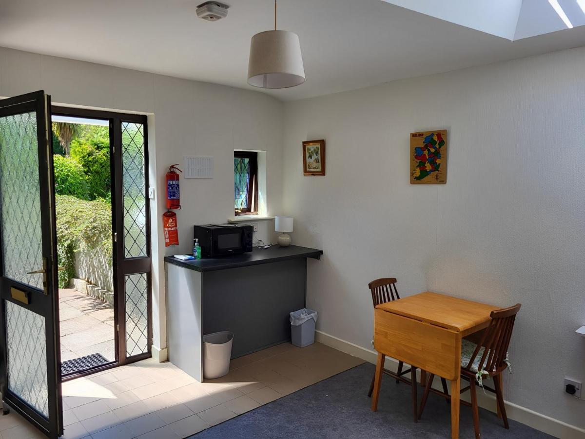 Oak Cottage 3 Km From Rock Of Cashel كاشيل المظهر الخارجي الصورة